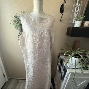 Avenue Woman’s Plus Size Blush Pink Shimmery Damask Shift Dress 26W NWT